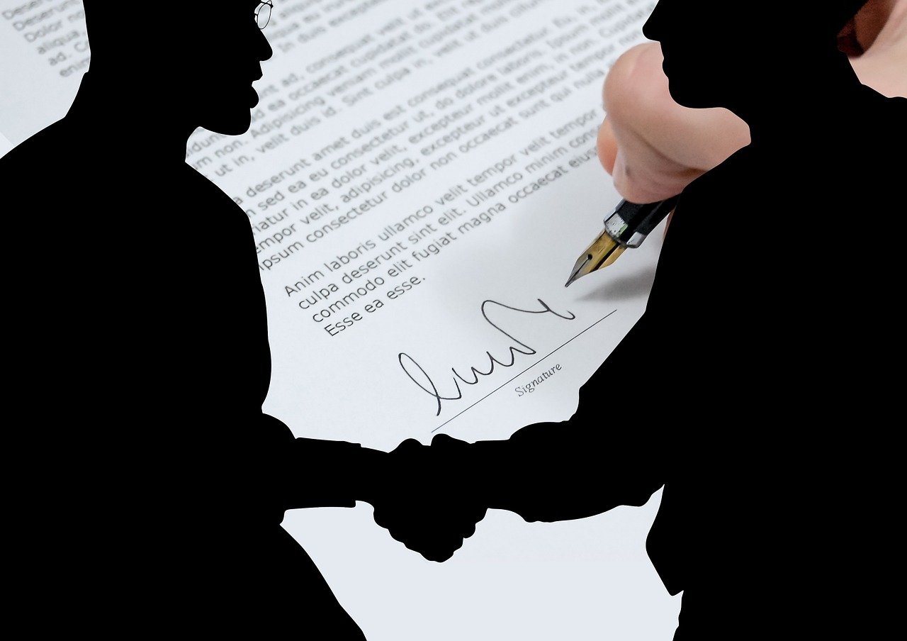 découvrez comment éviter et corriger les erreurs courantes dans les contrats afin de sécuriser vos accords juridiques. conseils pratiques et solutions adaptées à chaque situation.